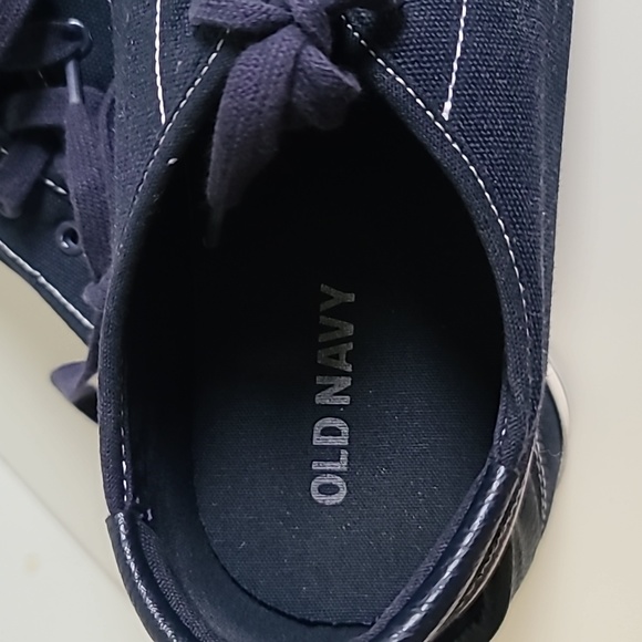 Man's Old-Navy Canvas Lace-up sneakers - Picture 7 of 9